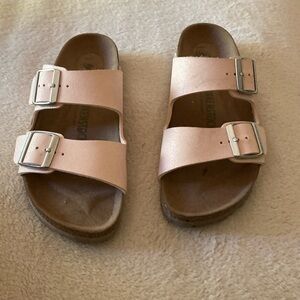 Women’s NWT size 8 Bork’s